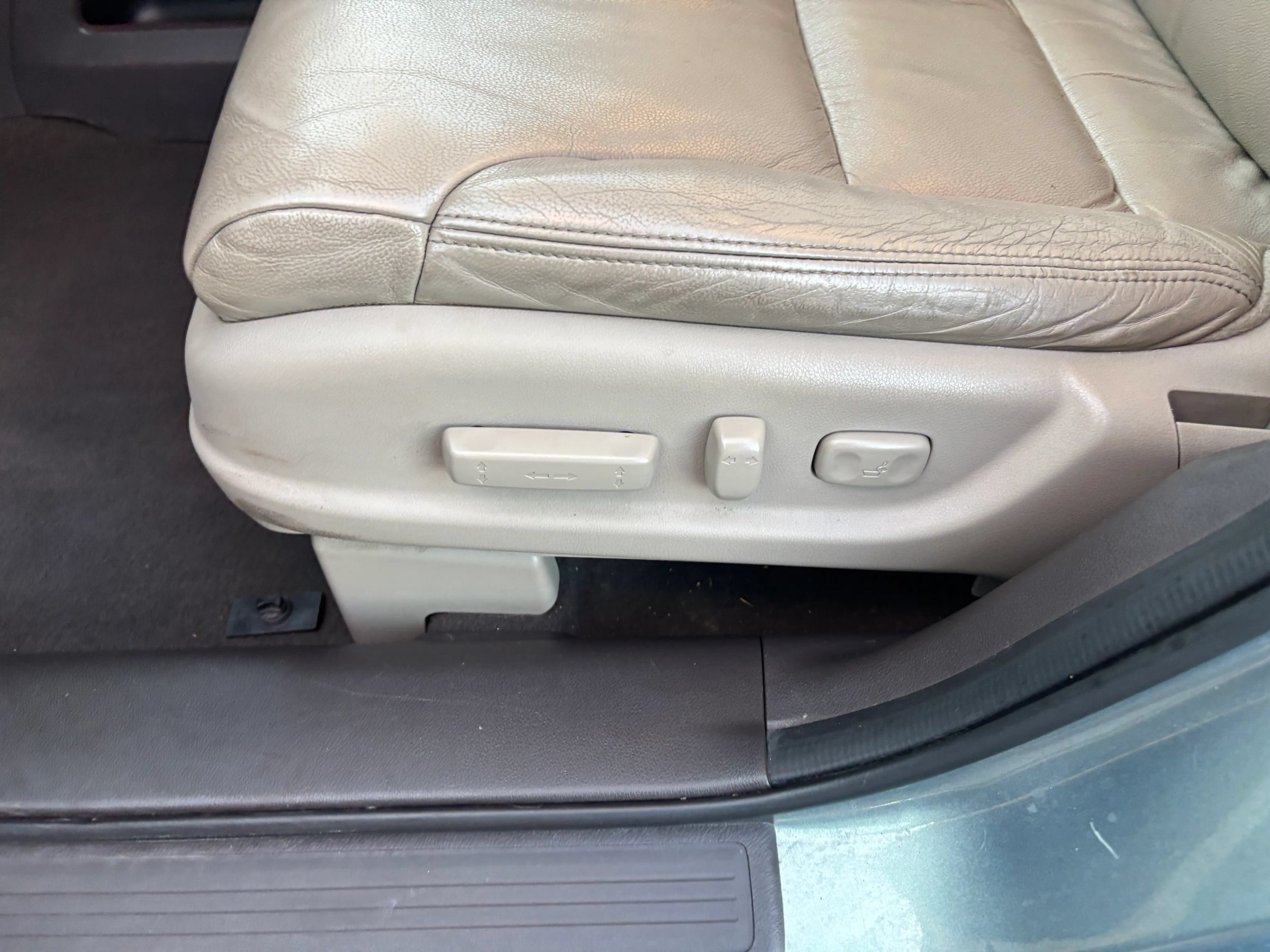 Used 2012 Honda CR-V EX-L image 13