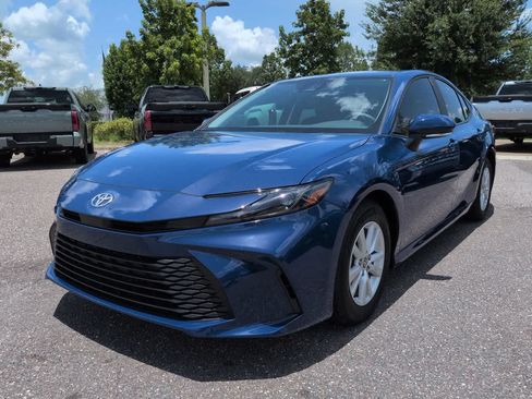 Used 2026 Toyota Camry LE w/ Convenience Package FWD image 2