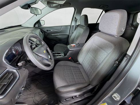 Used 2023 Chevrolet Equinox LT w/ LPO, Floor Liner Package AWD/4WD image 11