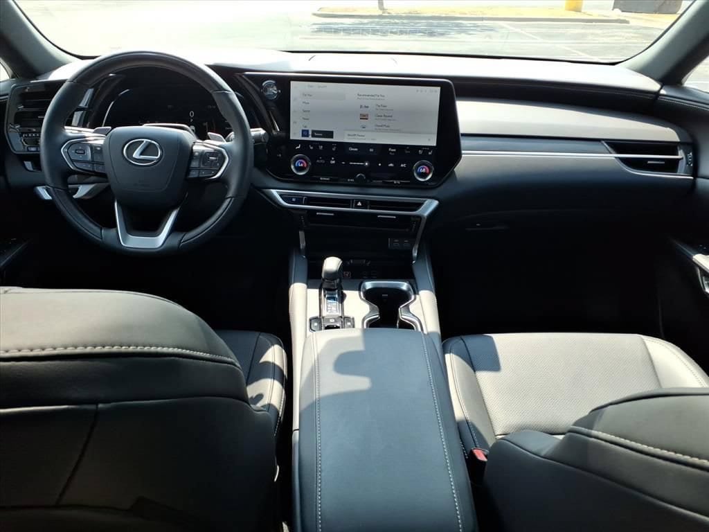 Used 2025 Lexus RX 350 Premium w/ Convenience Package FWD image 27