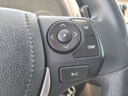 Used 2018 Toyota RAV4 LE w/ All Weather Liner Package FWD image 24
