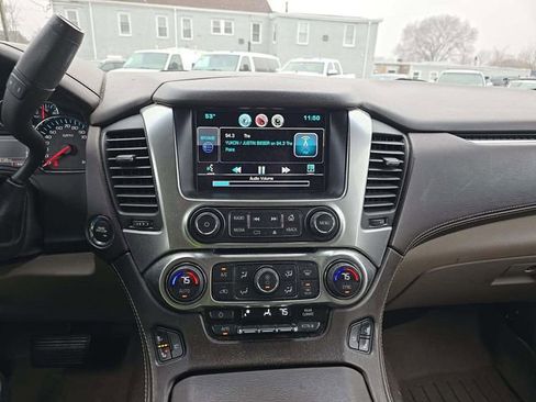 Used 2015 Chevrolet Suburban LTZ image 10