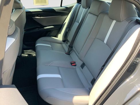 Used 2025 Toyota Camry SE FWD image 25