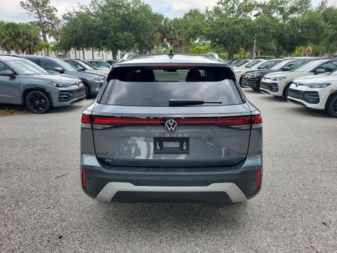 New 2026 Volkswagen Tiguan SE FWD image 5