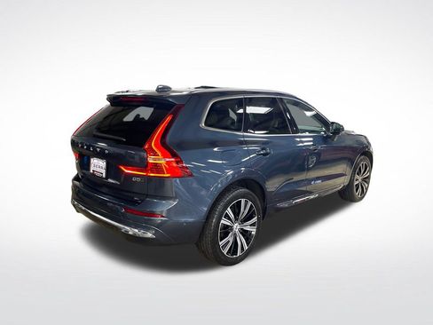 Certified 2023 Volvo XC60 B5 Plus w/ Climate Package AWD/4WD image 6