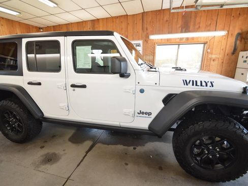 Used 2025 Jeep Wrangler Unlimited Sport S 4xe image 7