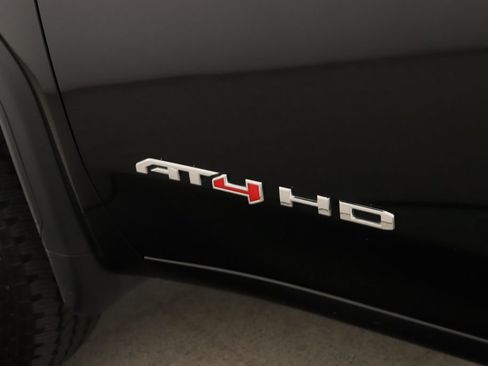 Used 2022 GMC Sierra 2500 AT4 w/ AT4 Premium Plus Package AWD/4WD image 35