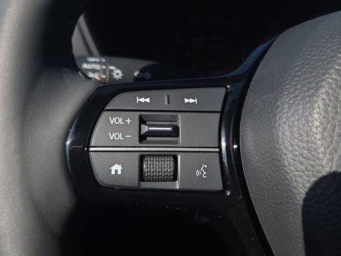 Used 2024 Honda CR-V Sport Touring image 23