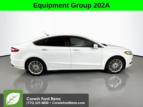 Used 2016 Ford Fusion SE w/ Equipment Group 202A AWD/4WD image 8