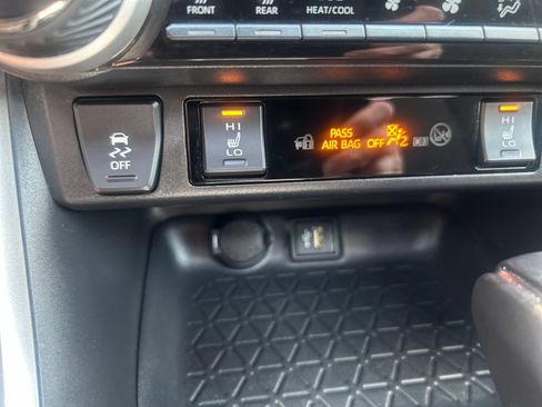 Certified 2023 Toyota RAV4 SE w/ Convenience Package AWD/4WD image 30