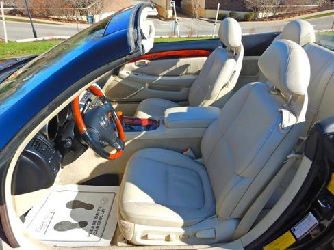 Used 2009 Lexus SC 430 Convertible image 27
