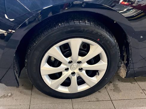 Used 2023 Toyota Corolla LE image 7