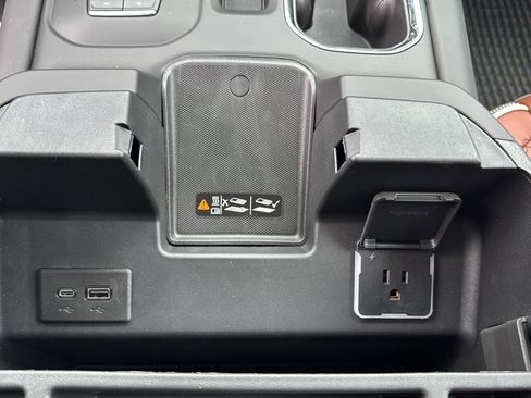 New 2026 GMC Sierra 3500 Denali Ultimate AWD/4WD image 17