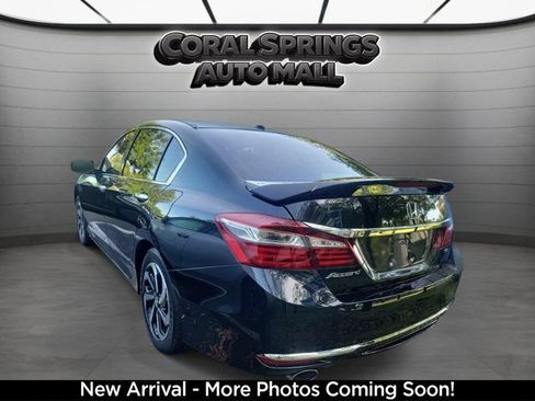 Used 2017 Honda Accord EX-L image 3