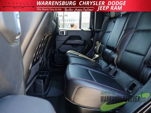Used 2021 Jeep Gladiator Rubicon w/ Dual Top Group AWD/4WD image 14