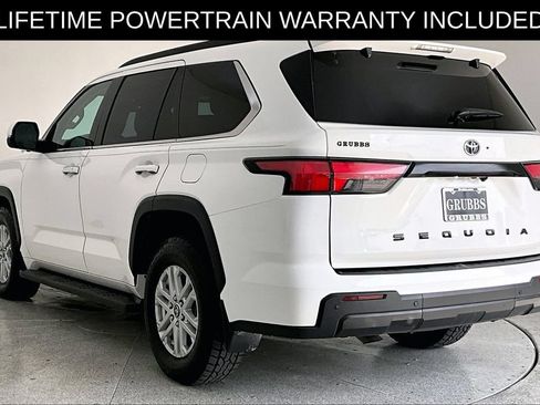 Used 2023 Toyota Sequoia SR5 w/ SR5 Premium Package AWD/4WD image 15