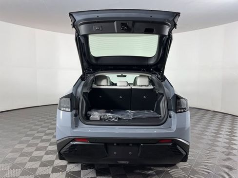 New 2026 Nissan Leaf Platinum+ w/ Cargo Package (Platinum+) FWD image 49