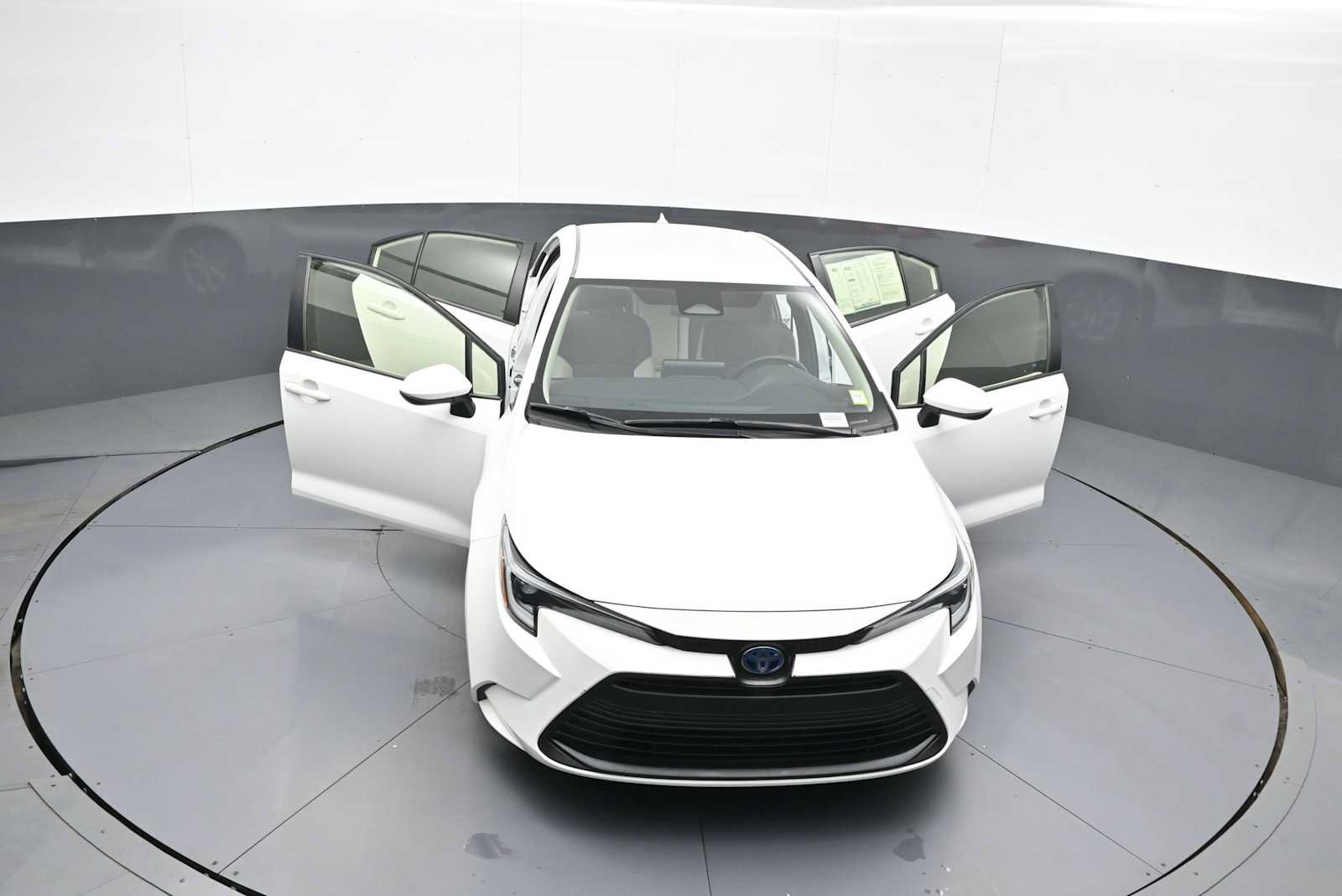 Used 2023 Toyota Corolla LE FWD image 44