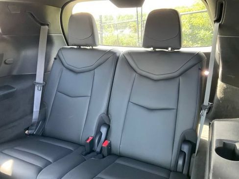Used 2024 Cadillac XT6 Luxury FWD image 18