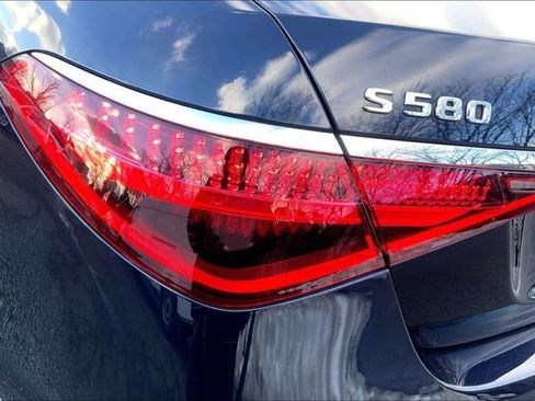 Used 2022 Mercedes-Benz S 580 4MATIC Sedan image 25