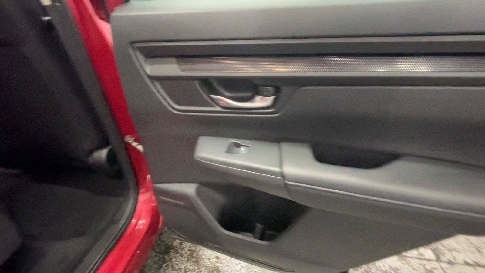 Used 2024 Honda CR-V LX image 28