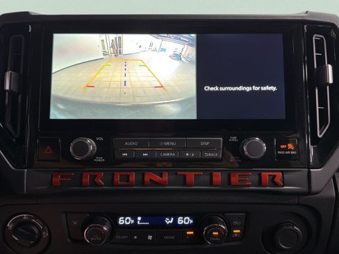 Used 2026 Nissan Frontier PRO-4X AWD/4WD image 29