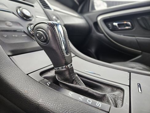 Used 2014 Ford Taurus SEL w/ Equipment Group 201A image 26