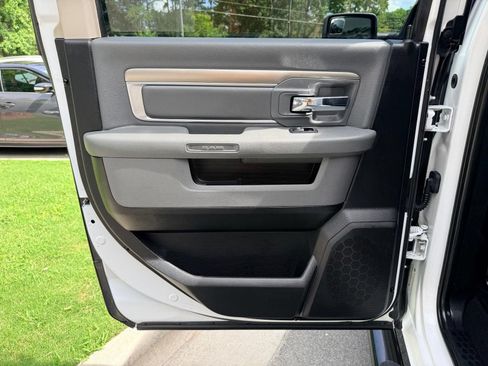 Used 2018 RAM 1500 Big Horn AWD/4WD image 28