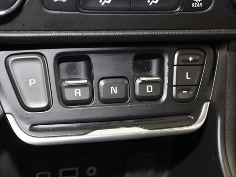 Used 2018 GMC Terrain SLE FWD image 7