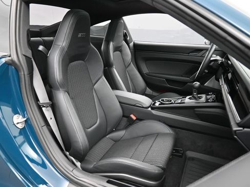 Certified 2024 Porsche 911 Carrera T RWD image 28
