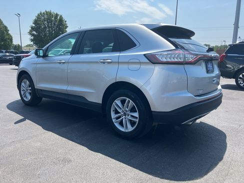 Used 2018 Ford Edge SEL AWD/4WD image 4