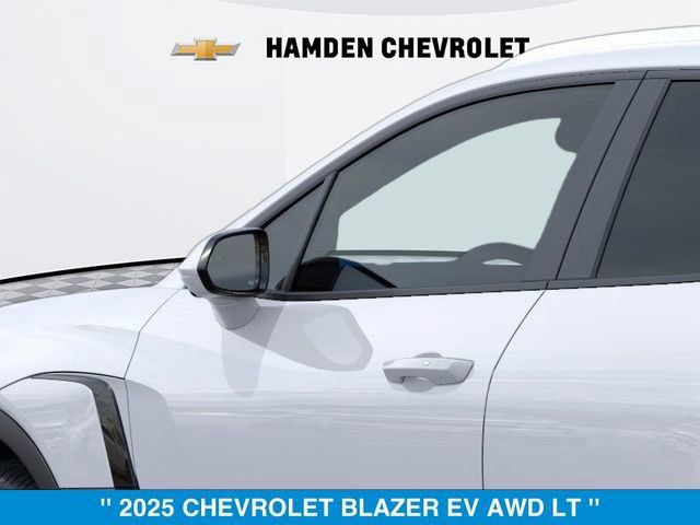 New 2025 Chevrolet Blazer EV LT AWD/4WD image 12