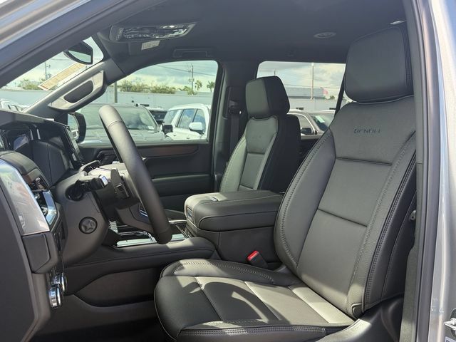 New 2026 GMC Yukon Denali AWD/4WD image 9