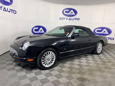 Used 2004 Ford Thunderbird image 7