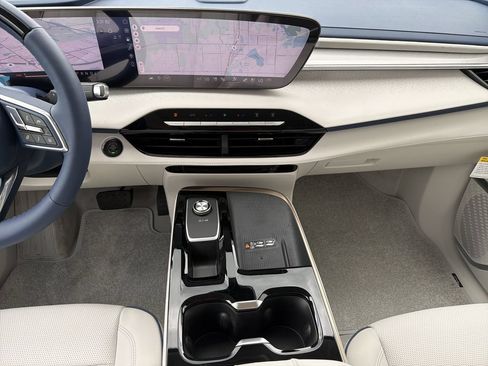 New 2026 Buick Enclave Avenir w/ Super Cruise Package FWD image 16