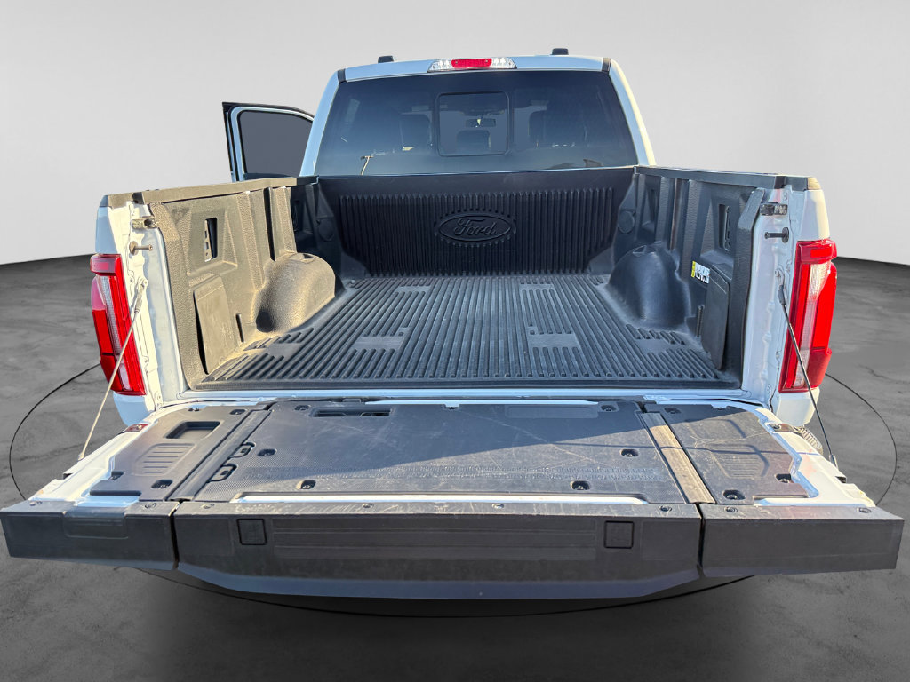 Used 2025 Ford F150 Lariat w/ Bed Utility Package AWD/4WD image 39