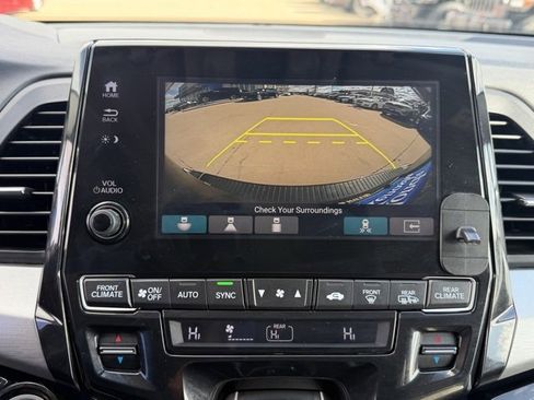 Used 2018 Honda Odyssey Elite image 18