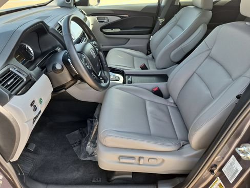Used 2020 Honda Ridgeline RTL-E image 11