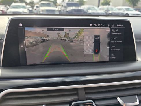 Used 2021 BMW M760i xDrive AWD/4WD image 34