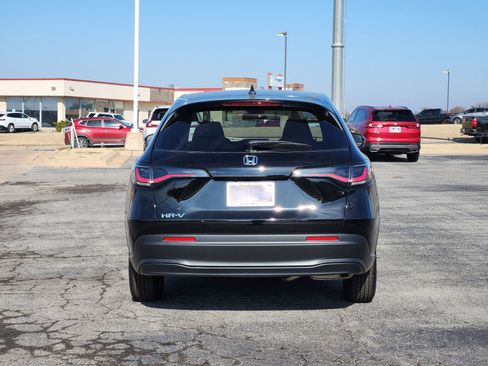 New 2026 Honda HR-V LX image 8