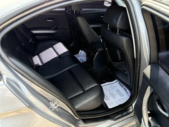 Used 2009 BMW 328i xDrive Sedan AWD/4WD image 19