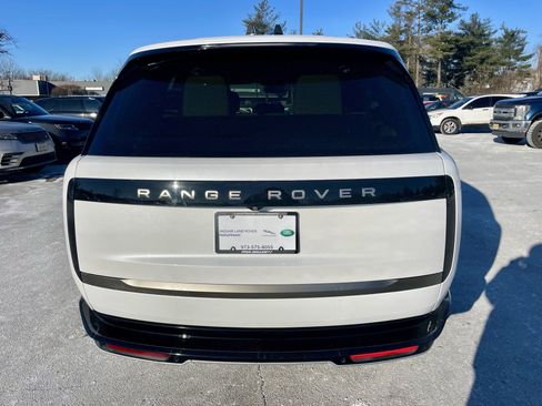 Certified 2024 Land Rover Range Rover Long Wheelbase SE image 6