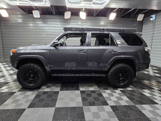 Used 2021 Toyota 4Runner TRD Off-Road Premium w/ Moonroof Package AWD/4WD image 9