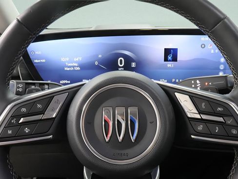 Used 2024 Buick Envision Avenir image 13