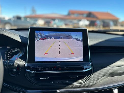 New 2026 Jeep Compass Latitude image 24