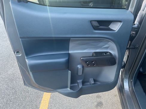 Used 2024 Ford Maverick Lariat w/ Black Appearance Package image 12