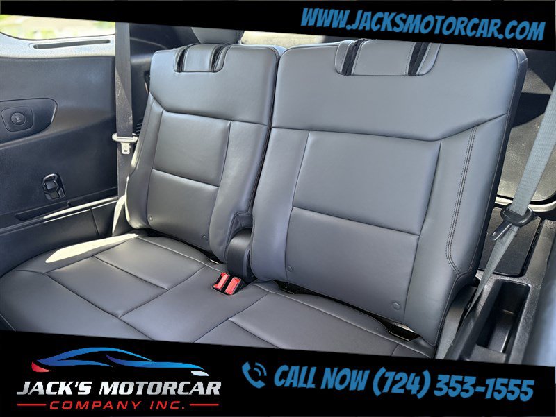 Used 2025 Ford Explorer Active w/ Active Comfort Package AWD/4WD image 39