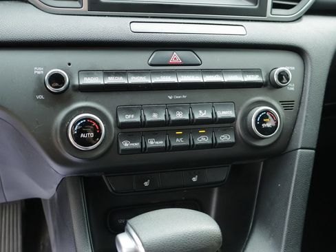 Used 2018 Kia Sportage LX w/ LX Popular Package FWD image 24
