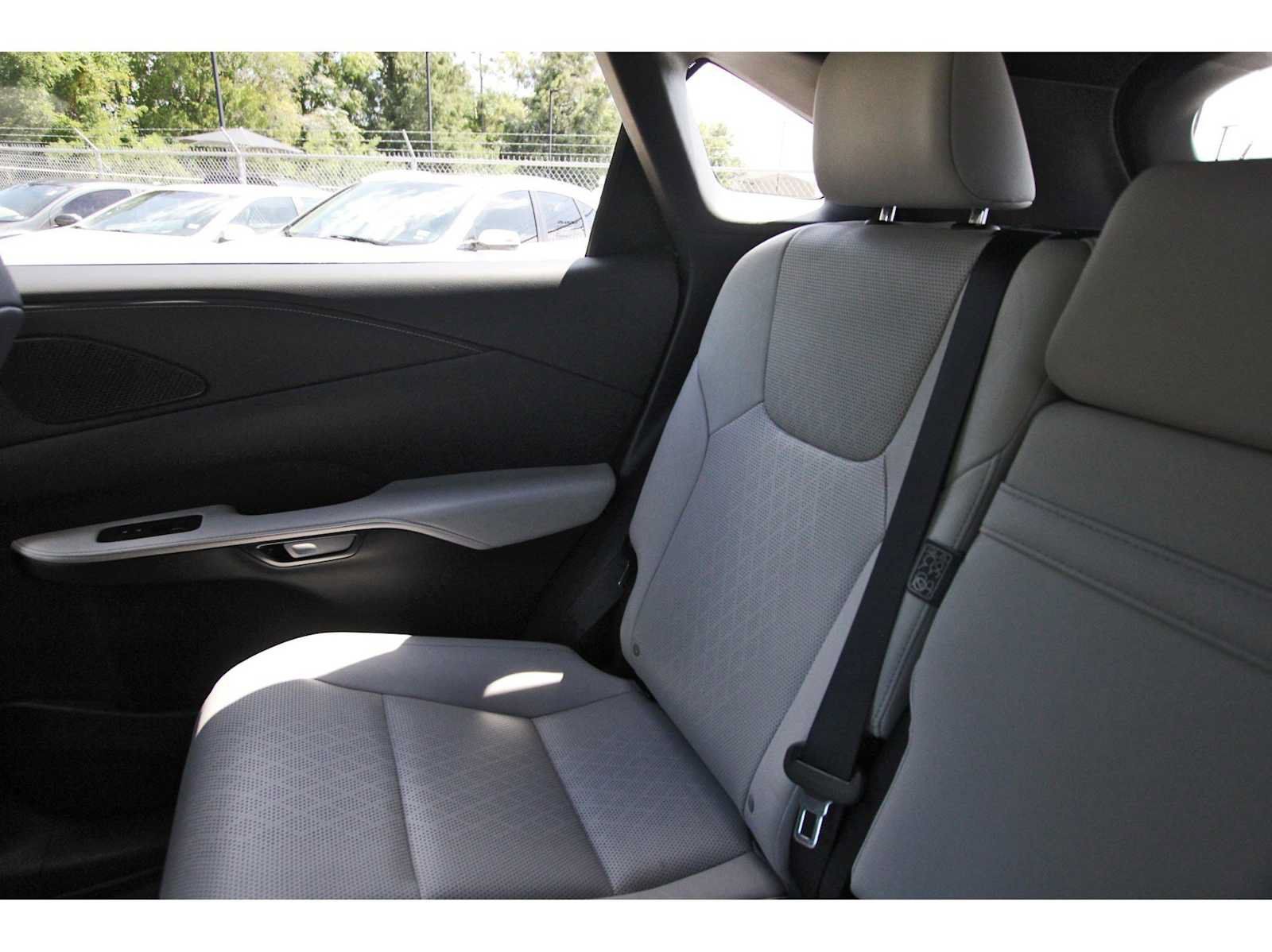 Used 2023 Lexus RX 350 w/ Cold Area Package AWD/4WD image 9