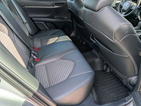 Used 2023 Toyota Camry SE image 18